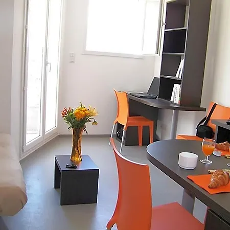 Vanina Park Aparthotel