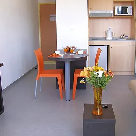 Vanina Park Aparthotel